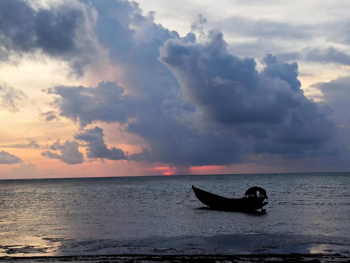Honey Moon Beach Resort ANDAMAN AND NICOBAR ISLANDS Bagian luar foto